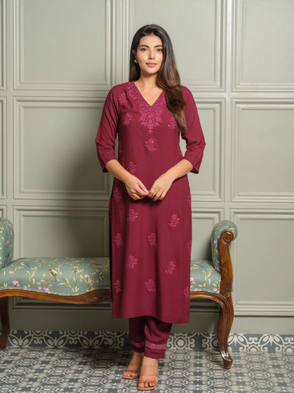 Elegant Chikankari Embroidered Cotton Kurti Set
