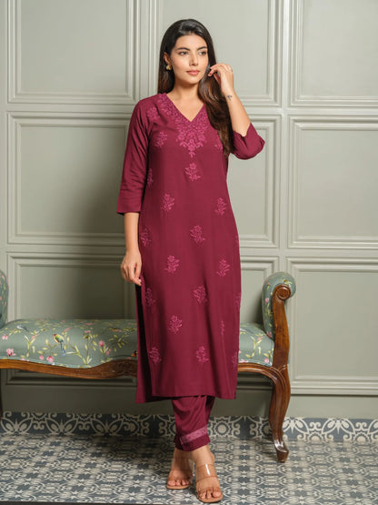 Elegant Chikankari Embroidered Cotton Kurti Set