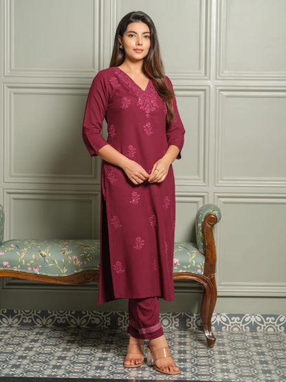Elegant Chikankari Embroidered Cotton Kurti Set