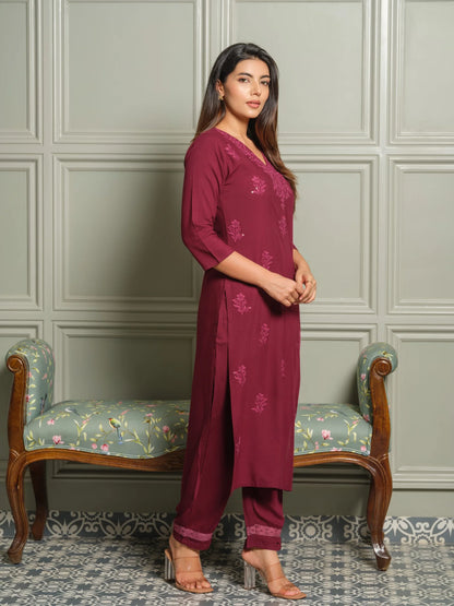 Elegant Chikankari Embroidered Cotton Kurti Set