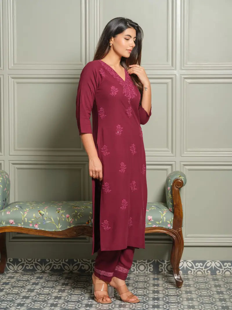 Elegant Chikankari Embroidered Cotton Kurti Set