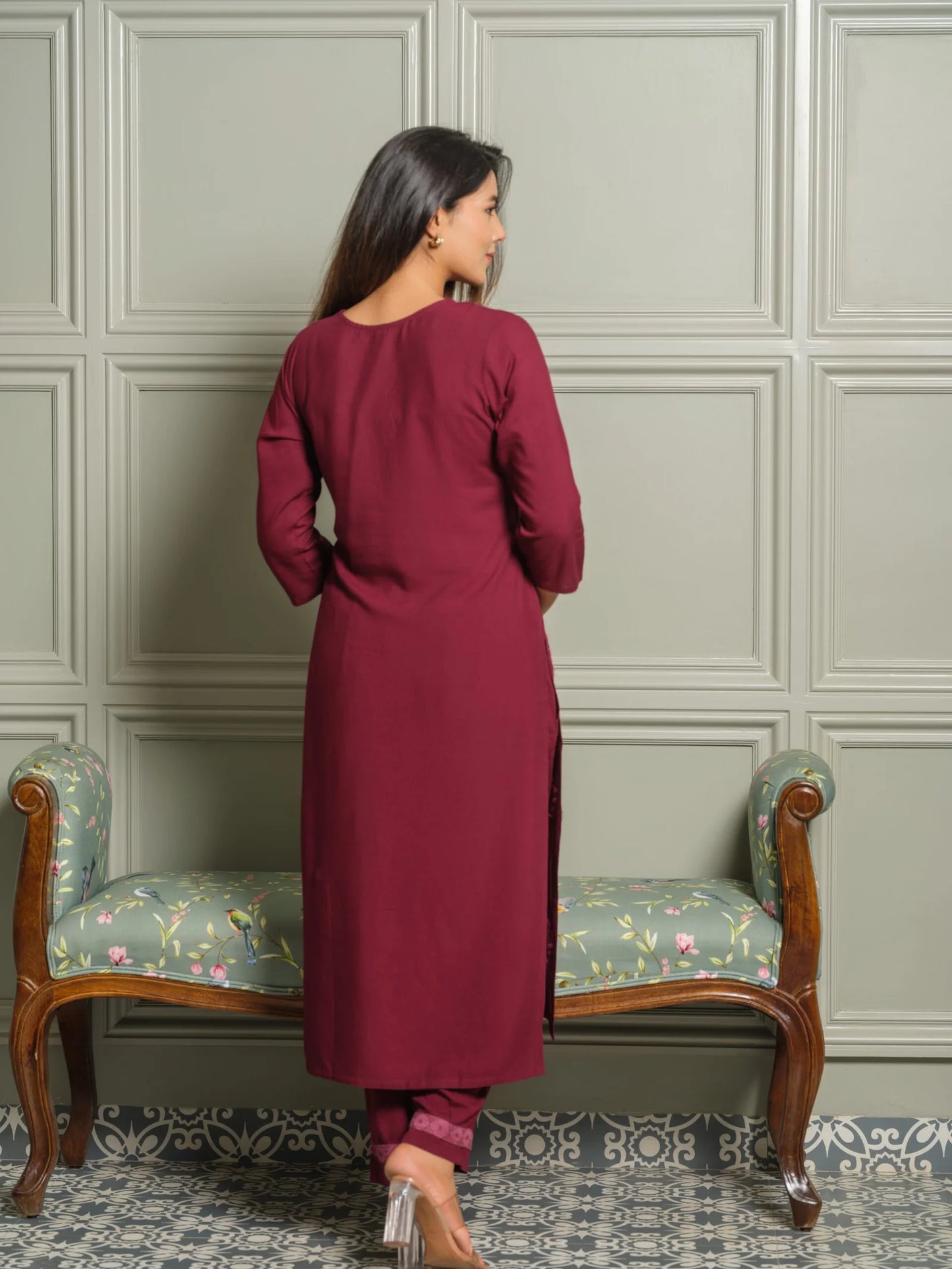 Elegant Chikankari Embroidered Cotton Kurti Set