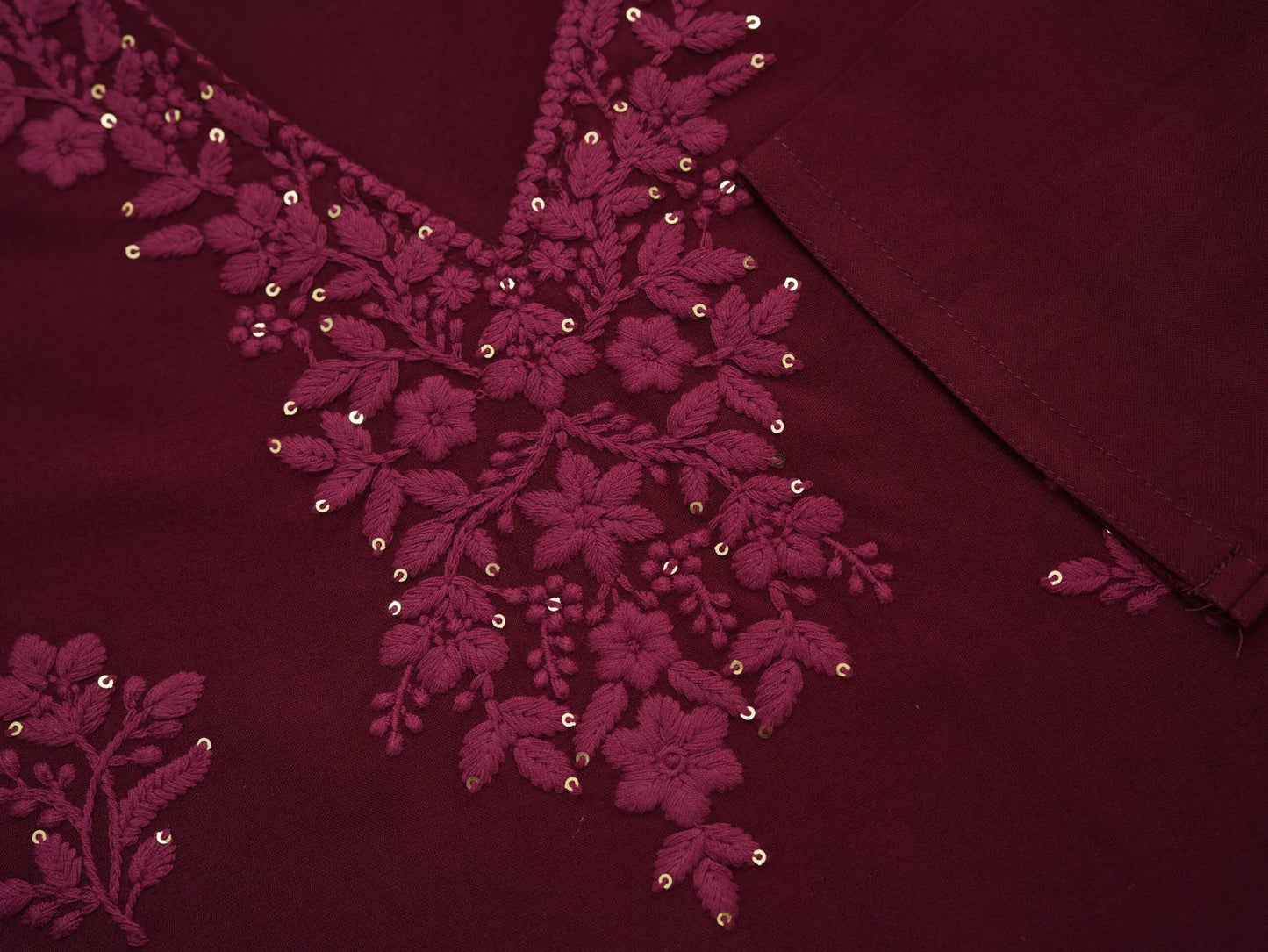 Elegant Chikankari Embroidered Cotton Kurti Set