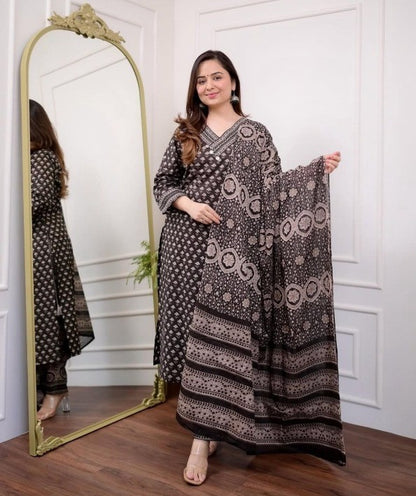 Elegant Black Ajrak Printed Cotton Suit with Dupatta – Traditional Ethnic Wear